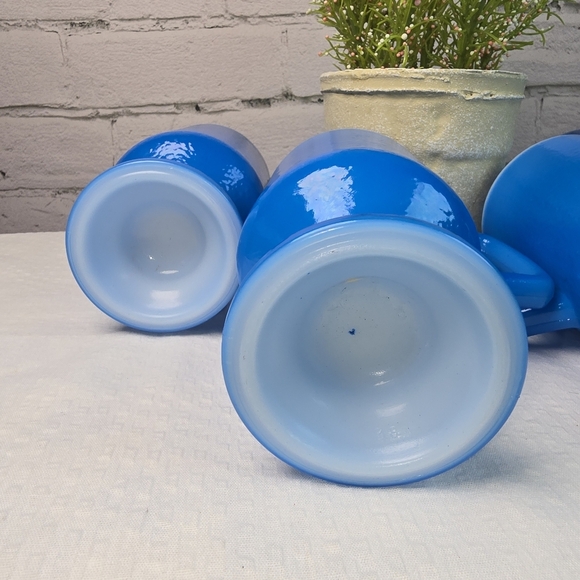 Vintage Anchor Hocking Cobalt Blue Pedestal Mug Set Of 4 Euc - Picture 6 of 9